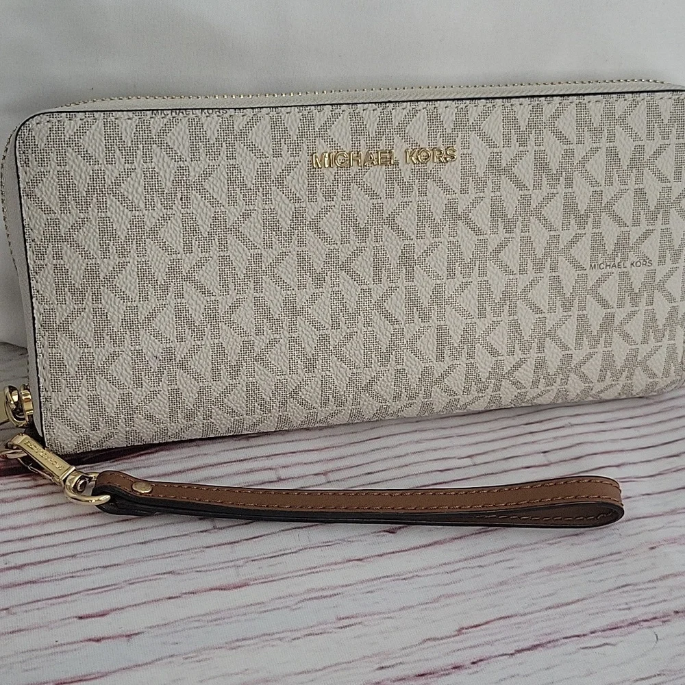 Michael Kors Women's Signature Zip-Around Wristlet Wallet in Cream